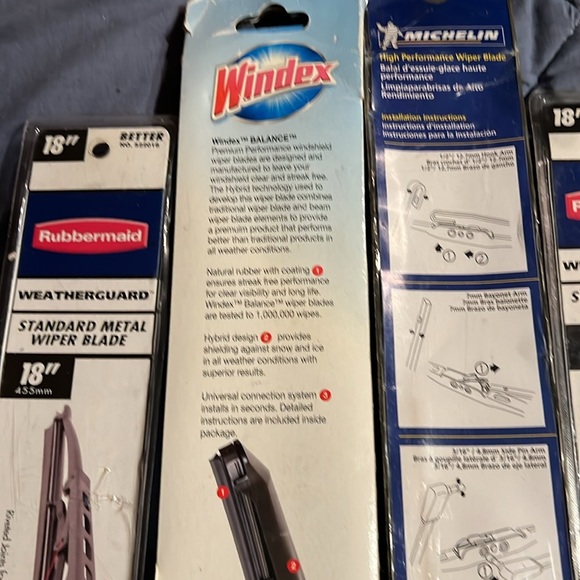 SIX PACKAGES OF NEW WINDSHIELD WIPERS ! - Picture 12 of 15